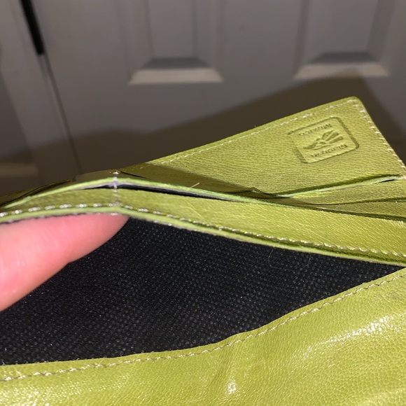 NEW! Beautiful Hand Tooled 100% Leather Lime Green With Coco Accent Wallet - Picture 6 of 10